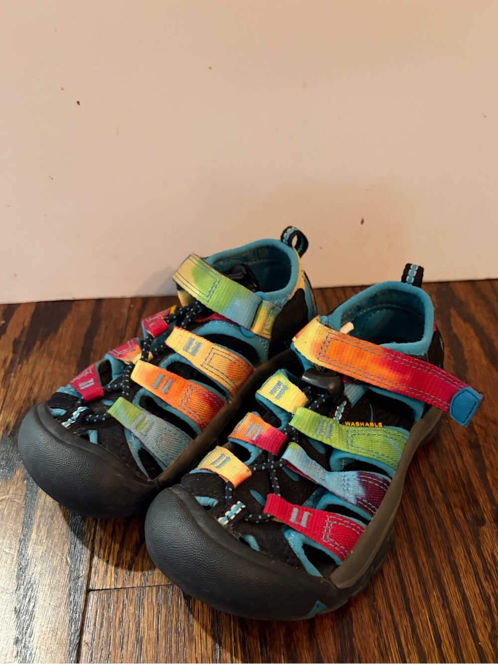 KEEN Unisex-Child Newport H2 Closed Toe Water Sandal Size 9 in Rainbow Tie Dye